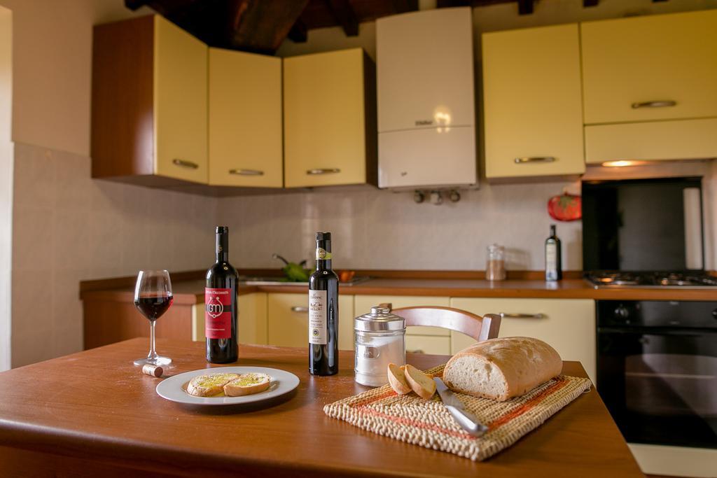 Agriturismo Le Capanne Apartment Кастилион Фиорентино Екстериор снимка